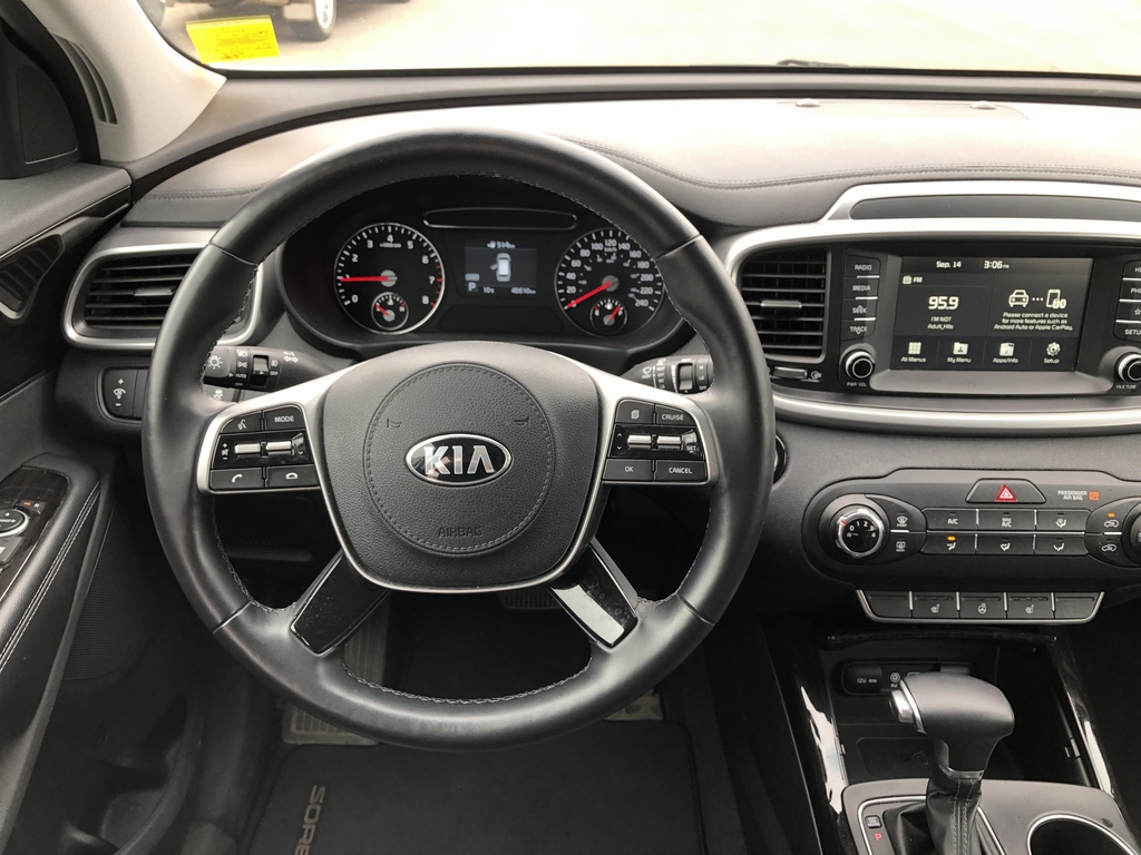 Pre-Owned 2019 Kia Sorento EX / Heated Leather Seats / Back up camera ...